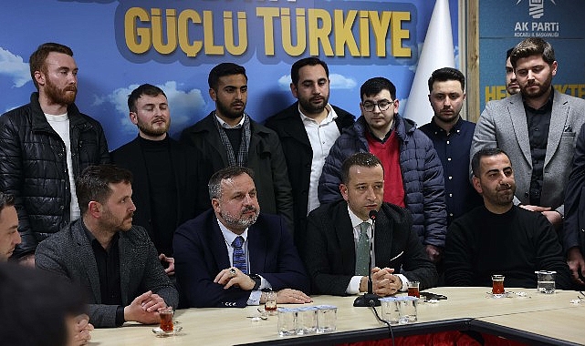 AK Gençlerden Tutuş’a tam destek