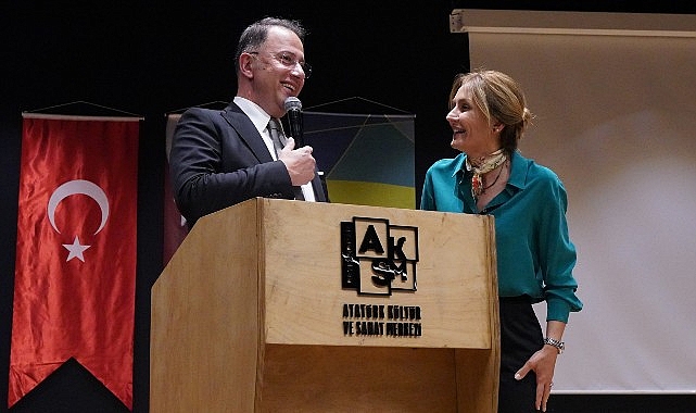 Beylikdüzü Belediyesi’nin eğitimde fırsat eşitliği ilkesiyle hizmete açtığı Okuma Yazma Kursu’nun bu yıl ki döneminde 25 öğrenci mezun oldu