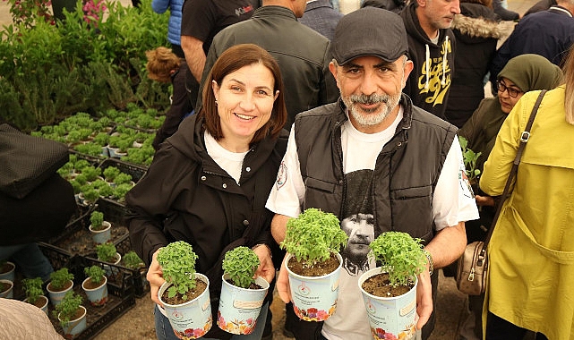 Karşıyaka Çiçek Festivali 17 Mayıs’ta kapılarını açıyor