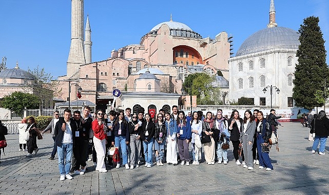 Başkan Altay: “YHT ile Günübirlik İstanbul Gezilerimiz Gençlerin Hayatında İz Bırakıyor”