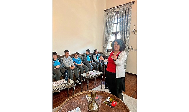 Osmangazi Belediyesi’nden çocuklara masal şöleni