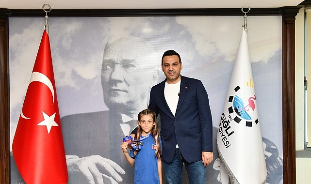 Türkiye’nin En Hızlısı Güneş’e Çiğli Belediye Başkanı Yıldız’dan destek