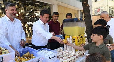 Başkan Aydın, vatandaş ve esnafla buluşmaya devam ediyor