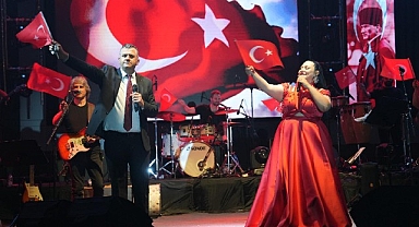 Tuğçe Kandemir Saray’ı salladı