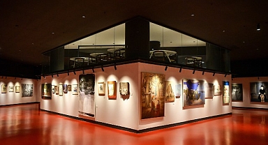 “Koleksiyonun Katmanları” Sergisi Galeri Beylikdüzü’nde Açıldı