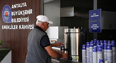 Büyükşehir Belediyesi’nin Emekli Kahveleri büyük ilgi görüyor