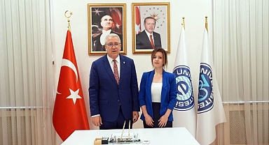 Lisansüstü öğrencilere yönelik yapay zeka eğitim projesine TÜBİTAK’tan destek